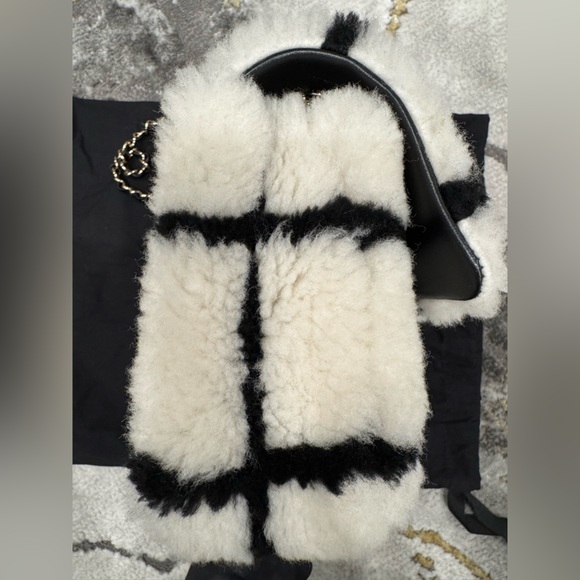 Chanel Shearling White Black Tartan Single Flap CC Chain Shoulder Bag - Picture 6 of 15